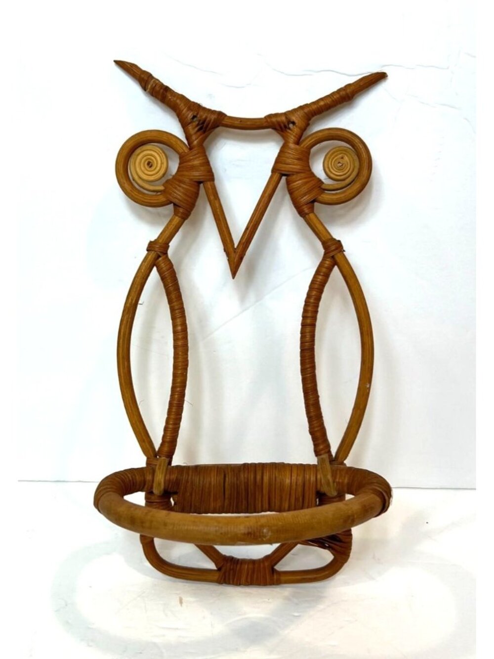 Vintage Wicker Owl Wall-Mounted Hand Towel Holder Mid-Century Design Bathroom